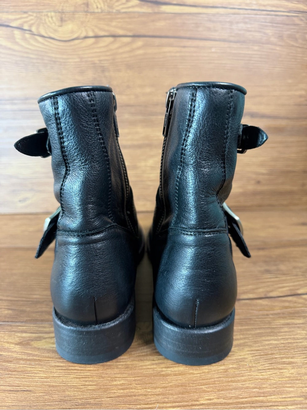 Frye-Vicky Engineer Leather Boots Shoes Women’s Size 6.5 - Picture 5 of 9